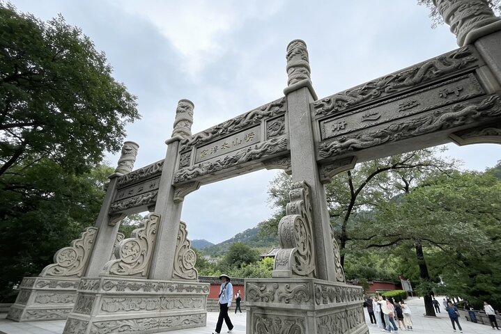 Tour privato di un giorno a Qingdao sul Monte Laoshan con pranzo e funivia