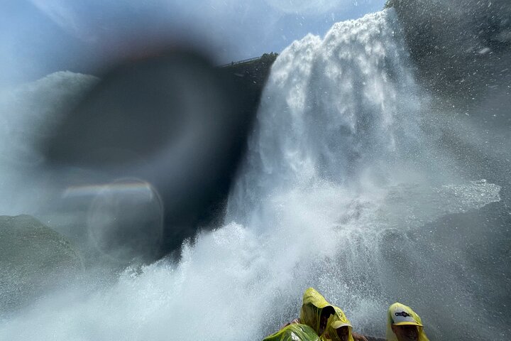 2 - Tour giornaliero delle Cascate del Niagara da D.C. w / Pernottamento nella zona delle cascate