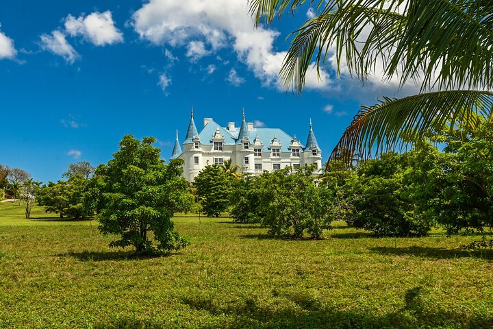 Excursão ao Castelo de Coopers e ao Marketplace de Porto Lucaya