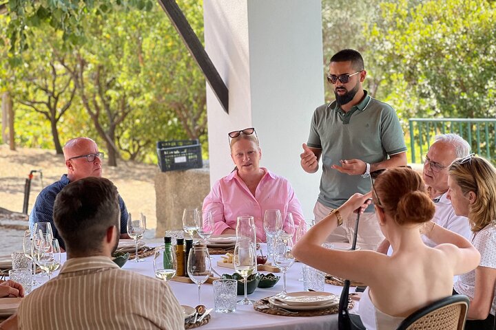 Lunch in Douro Valley bij Quinta dos Novais met wijnarrangementen