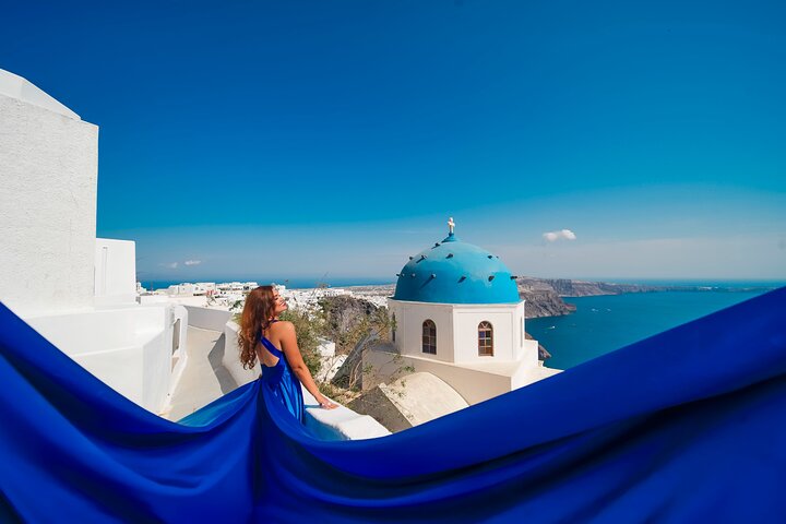 Eksklusiv Santorini Flying Dress Photoshoot med Pickup