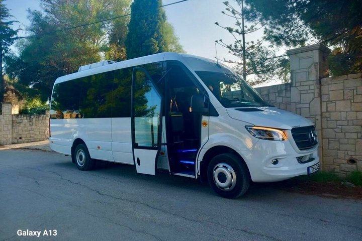 Hoteller i nærheden af Zakynthos VIP Above & Beyond Shipwreck & Blue Caves Tour