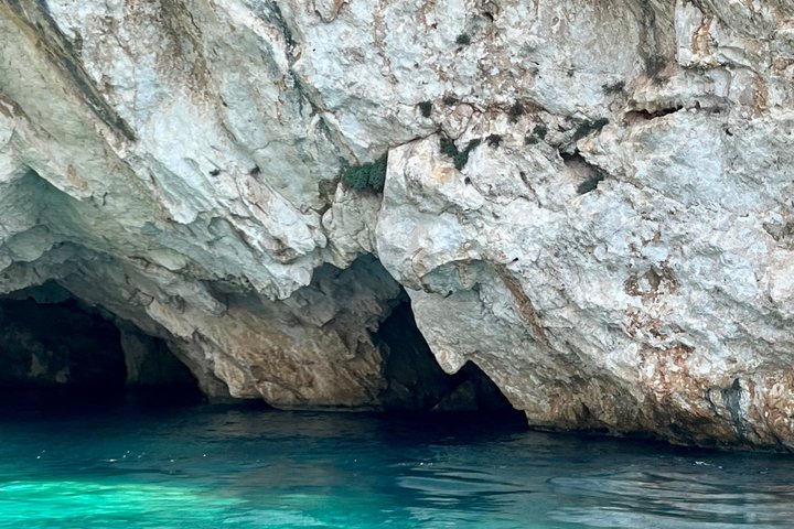 Hoteller i nærheden af Zakynthos VIP Above & Beyond Shipwreck & Blue Caves Tour