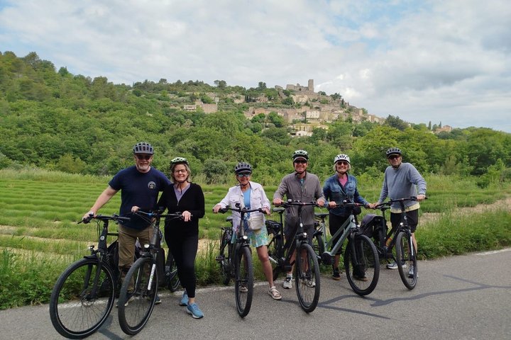 Ganztägige E-Bike-Tour in der Region Luberon von Avignon