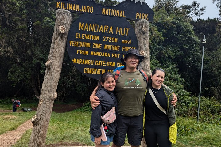 Experiencia de un día en el Kilimanjaro por KILITA SAFARIS