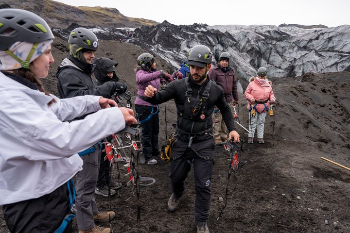 Sólheimajökull Glacier Hike - Aventura en hielo azul para grupos pequeños