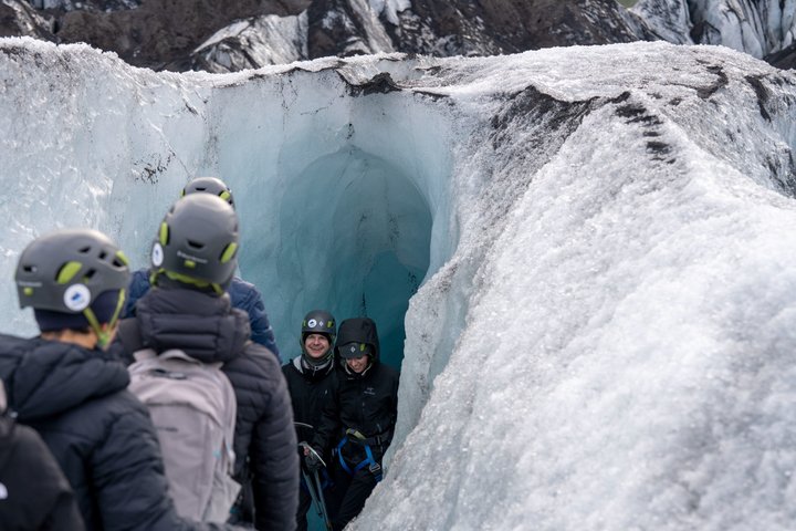 Sólheimajökull Glacier Hike - Aventura en hielo azul para grupos pequeños