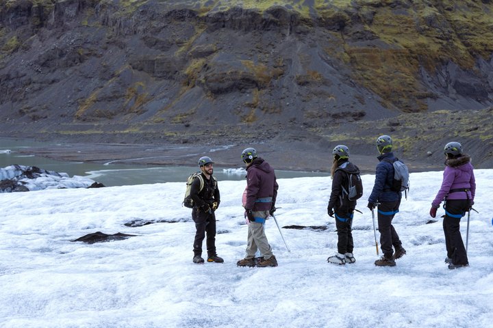 Sólheimajökull Glacier Hike - Aventura en hielo azul para grupos pequeños