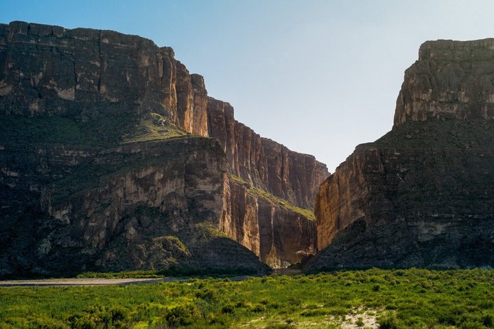 Paquete de audio GPS para conducir Big Bend y Guadalupe (2 tours)
