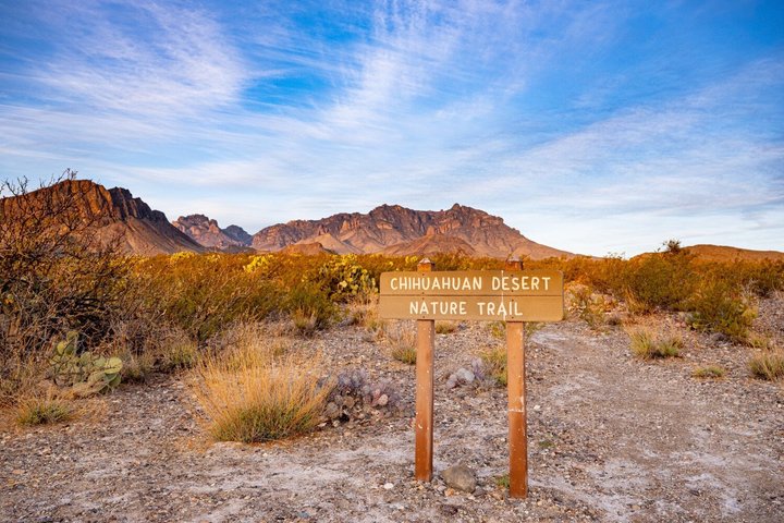 Paquete de audio GPS para conducir Big Bend y Guadalupe (2 tours)