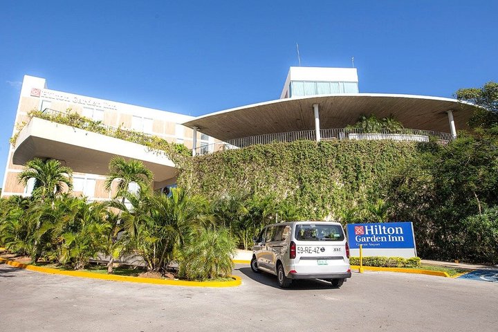 Trasporto privato di andata e ritorno per l'aeroporto di Cancun