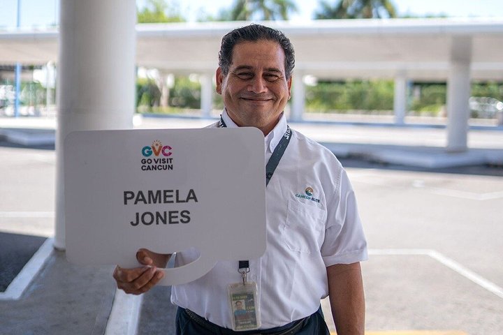 Trasporto privato di andata e ritorno per l'aeroporto di Cancun