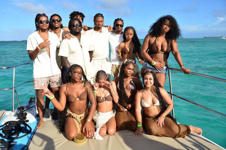 #1 Punta Cana Hip Hop Adults Only Party Boat avec Open Bar et DJ