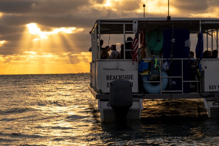 Croisière au coucher du soleil Islamorada avec pain grillé au champagne et collations