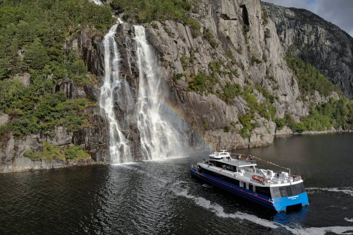 Croisière électrique de Stavanger au fjord jusqu'au Lysefjord et Preikestolen