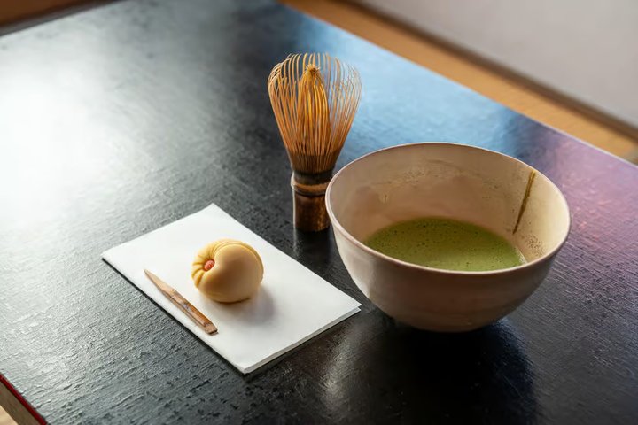 Cérémonie de dégustation et de thé Uji Matcha avec l'ancien Geiko + Uji Walk