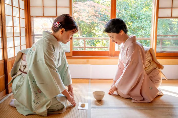 Cérémonie de dégustation et de thé Uji Matcha avec l'ancien Geiko + Uji Walk
