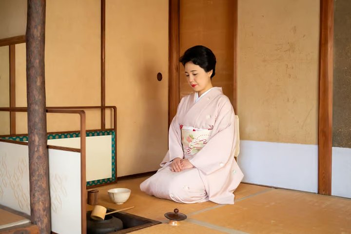 Cérémonie de dégustation et de thé Uji Matcha avec l'ancien Geiko + Uji Walk