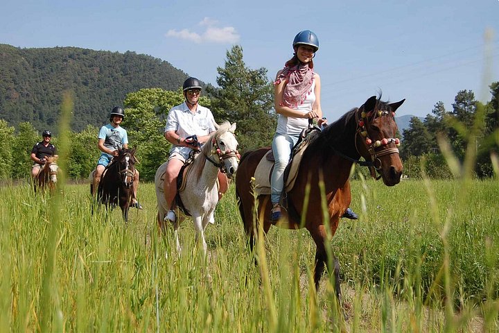 Kemer naturskønne skov hest ridning oplevelse med Hotel Transfer