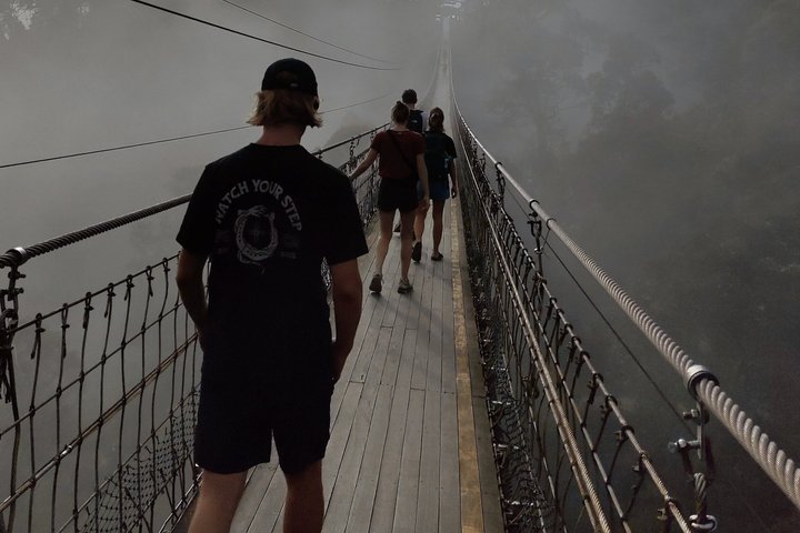 White Crater, tefält och hängbro | Fullt guidad