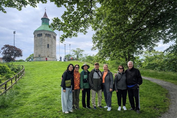 Stavanger Walking Tour: Udforsk de bedste seværdigheder og skjulte perler