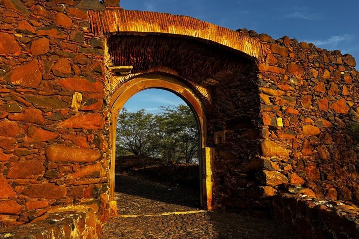 Cidade Velha e Plateau Património Mundial: Tour Histórico Guiado