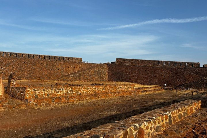 Cidade Velha e Plateau Património Mundial: Tour Histórico Guiado