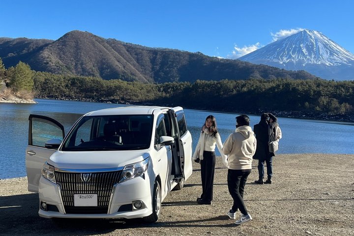 Tour guidato privato di gemme nascoste con autista locale di lingua inglese