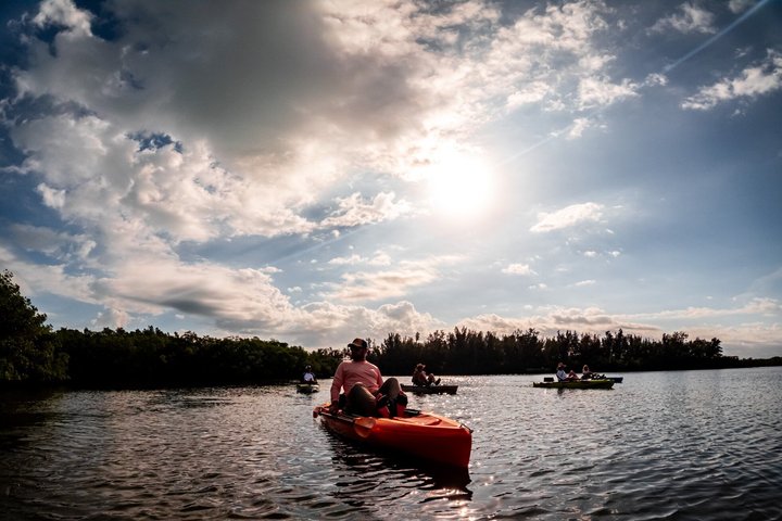 Restauranter i nærheten av Kickin' Kayaks Morning Wildlife Tour