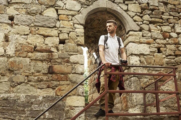 Hola Caceres : Privado 2 - Horas Intro Paseo por la ciudad con guía local