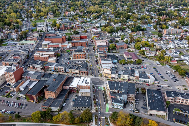 Finger Lakes NY: Ithaca-Watkins Glen Självguidad ljudtur