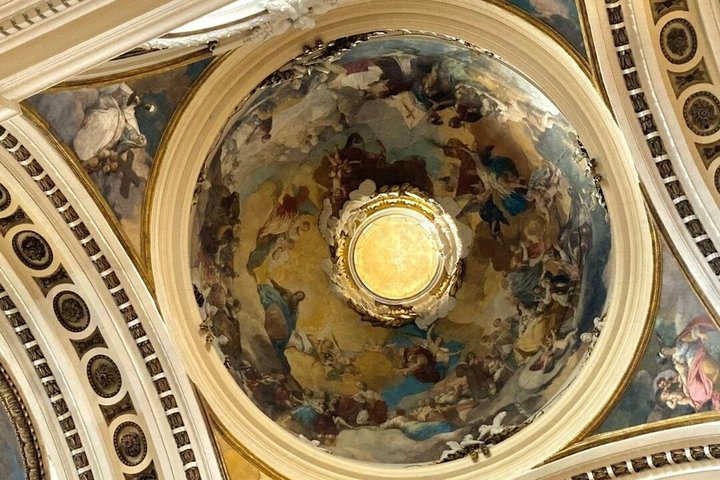 Begeleide rondleiding door de Basiliek van Onze-Lieve-Vrouw van de Pilaar in Zaragoza in het Spaans