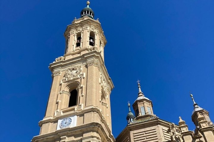 Begeleide rondleiding door de Basiliek van Onze-Lieve-Vrouw van de Pilaar in Zaragoza in het Spaans