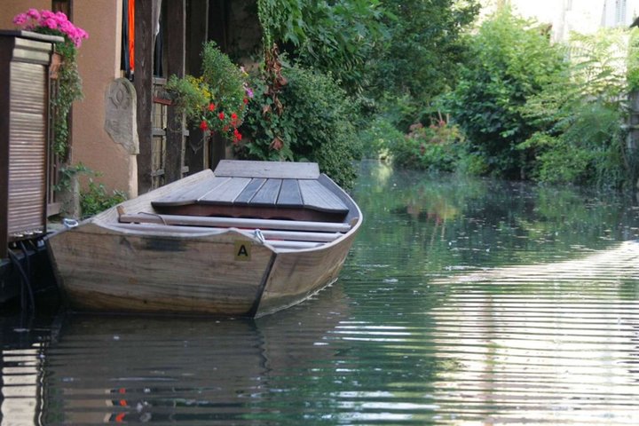 Tour a piedi di Colmar 2H con piccola crociera in barca a Venezia