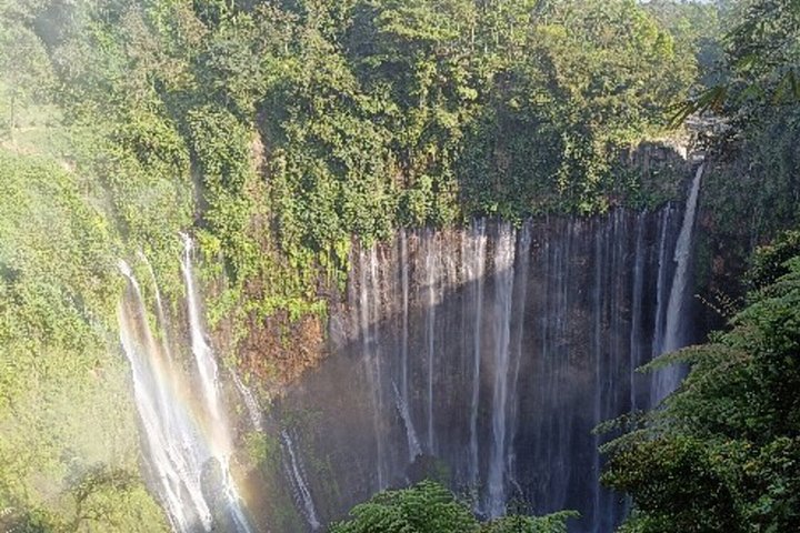 Tour Privado de 1 Día a la Cascada Tumpak Sewu desde Malang/Surabaya