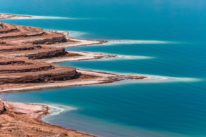Jordan Private 2-Day: Petra, Wadi Rum, Pink Lake & Dead Sea