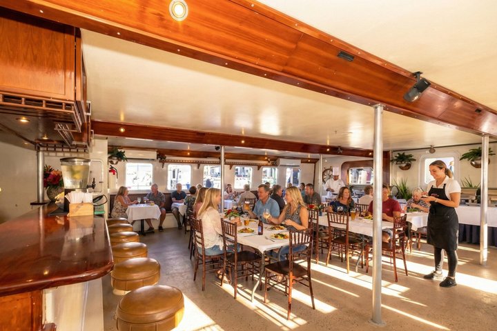Key West Sunset Cruise: Middag, live musikk og drikkevarer inkludert