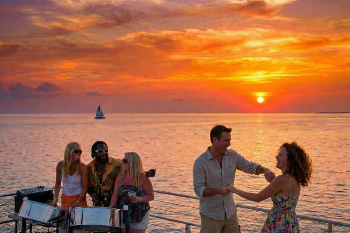 Key West Sunset Cruise: Middag, live musikk og drikkevarer inkludert