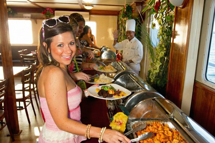Key West Sunset Cruise: Middag, live musikk og drikkevarer inkludert