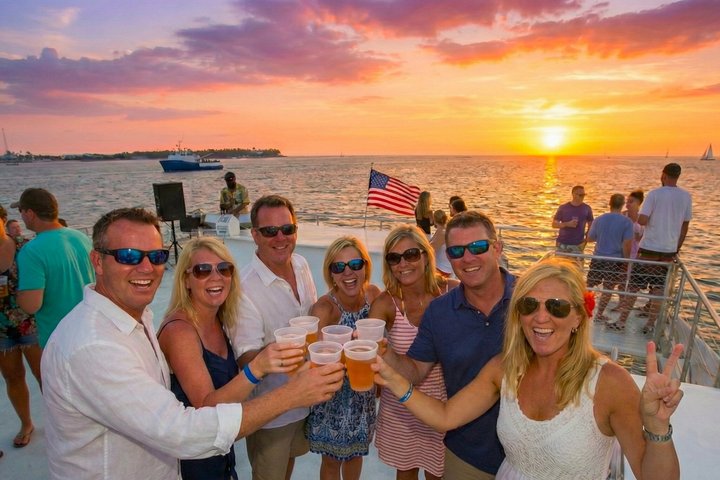 Key West Sunset Cruise: Middag, live musikk og drikkevarer inkludert