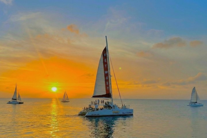 Key West Signature Sunset Sail med levende musikk, åpen bar og mat