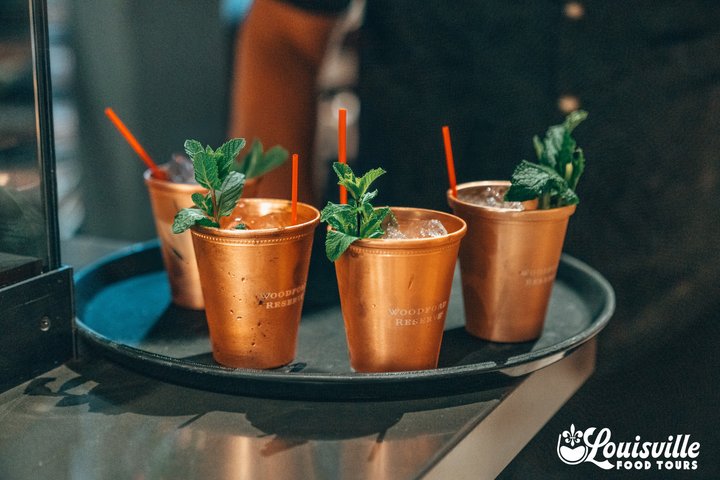 Louisville Legends: tour gastronomico e storico di 3 ore a Whiskey Row