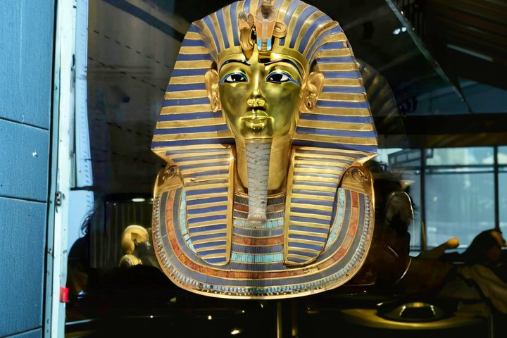 Cairo In Big Bus intera giornata da Hurghada (Piramidi-sfinge-Museo egiziano-pranzo)
