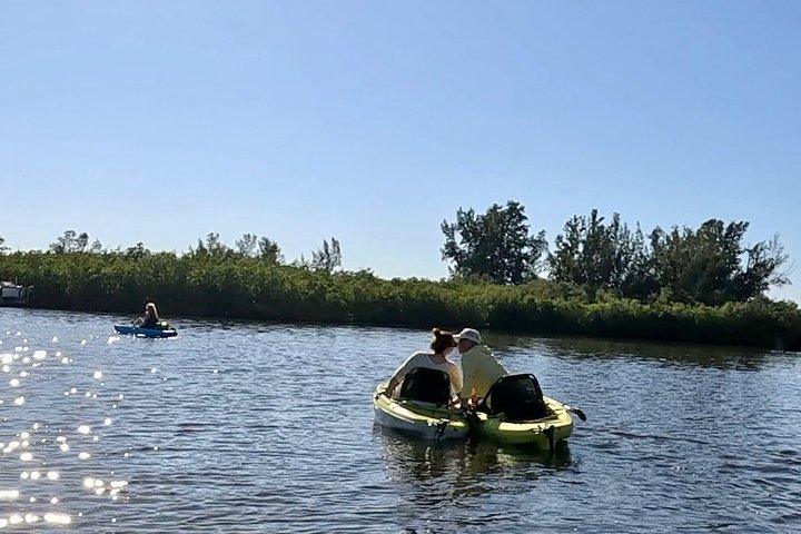 Restauranter i nærheten av Kickin' Kayaks Morning Wildlife Tour