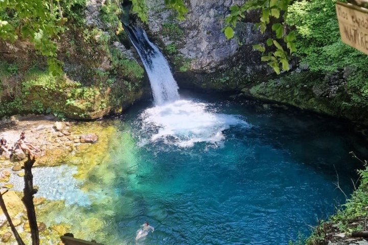 Eén dagtour in Theth National Park en Grunas Waterval