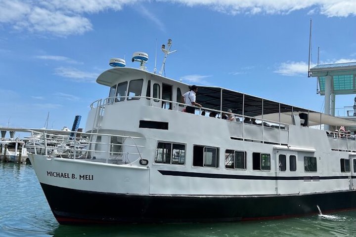 Miami Skyline Cruise with Biscayne Bay Views