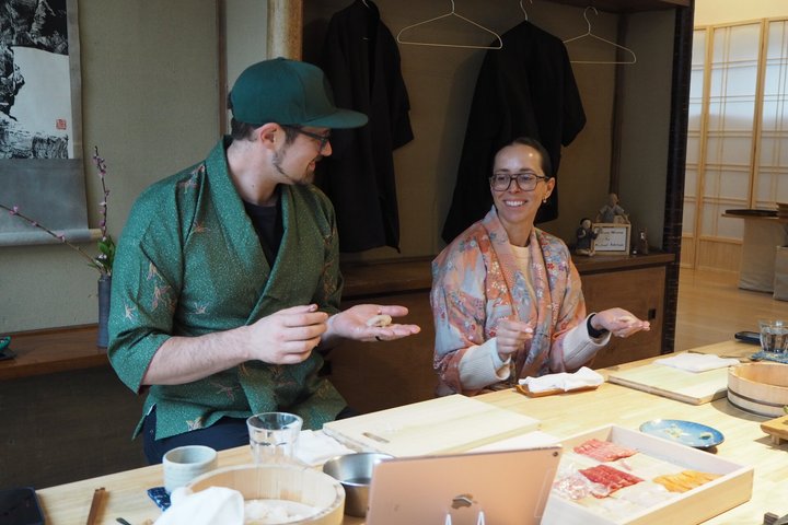 Privat sushilektion i Tokyo–6 slag, kulturhistoria och full måltid