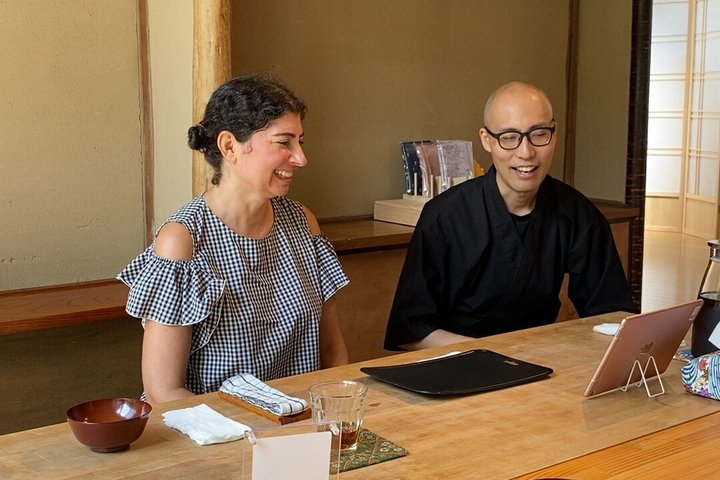 Classe de Sushi Vegan em Tóquio – 6 tipos, história cultural e refeição completa