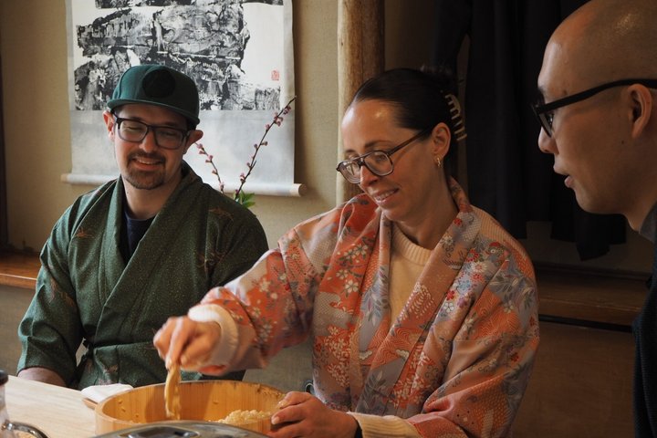Privat sushilektion i Tokyo–6 slag, kulturhistoria och full måltid