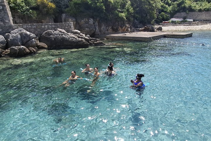 Blue & Green Caves motoscafo piccolo gruppoTour con spiaggia di Šunj